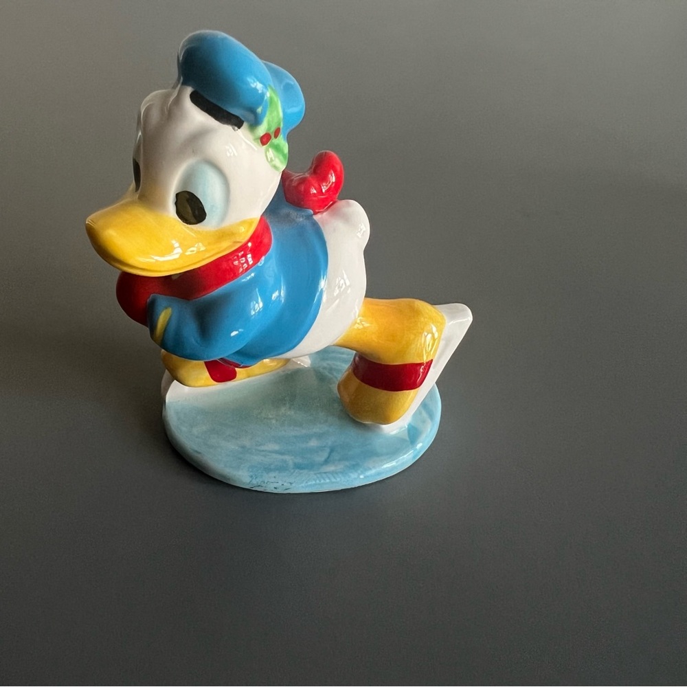 Vintage Disney Ice Skating Donal Duck Ceramic Japan Christmas